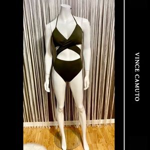 🔻SALE🔻VINCE CAMUTO🔹NEW CONDITION